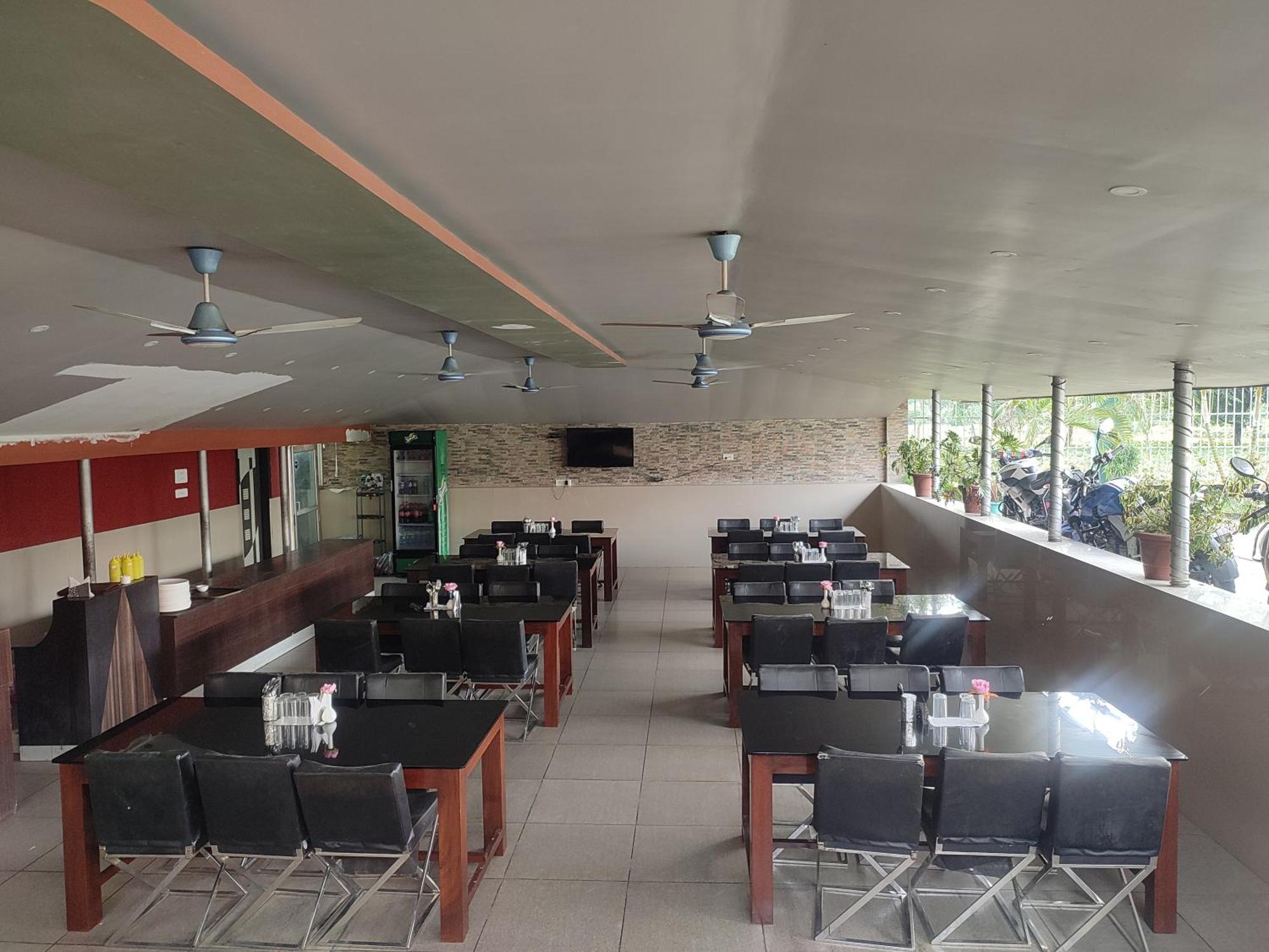Maa Greenary View - A Holiday Resort Alipur Duar Экстерьер фото