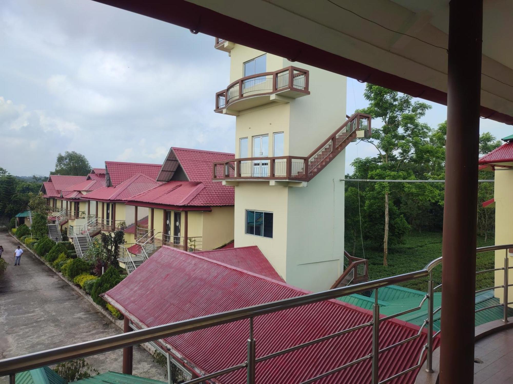 Maa Greenary View - A Holiday Resort Alipur Duar Экстерьер фото