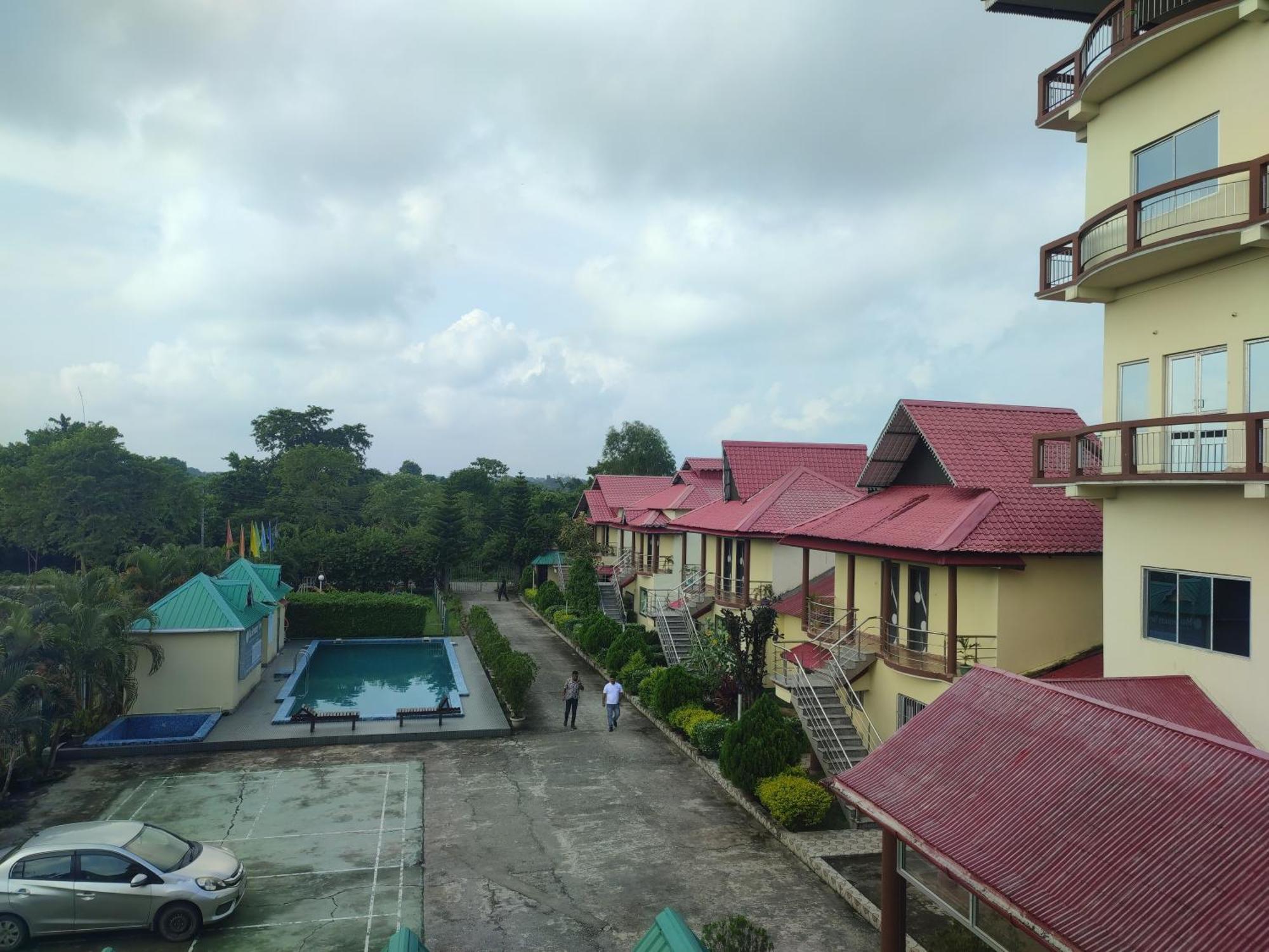 Maa Greenary View - A Holiday Resort Alipur Duar Экстерьер фото