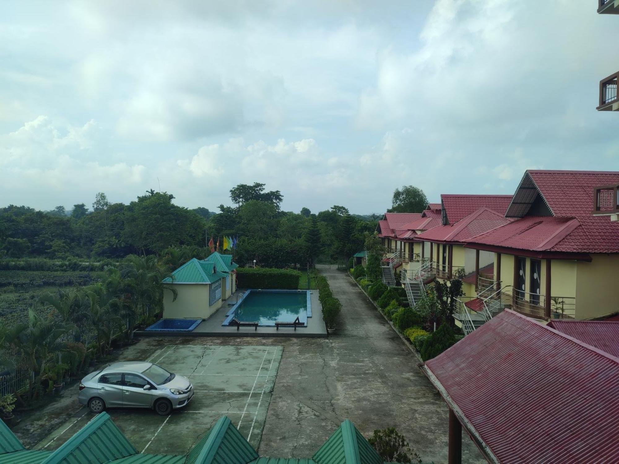 Maa Greenary View - A Holiday Resort Alipur Duar Экстерьер фото