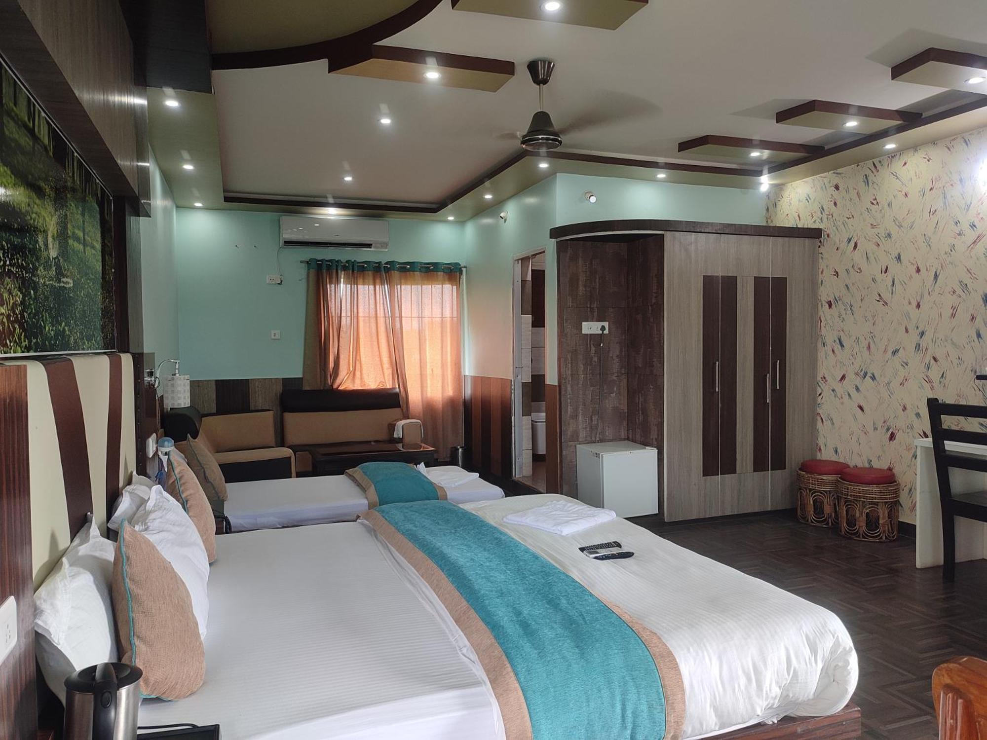 Maa Greenary View - A Holiday Resort Alipur Duar Экстерьер фото