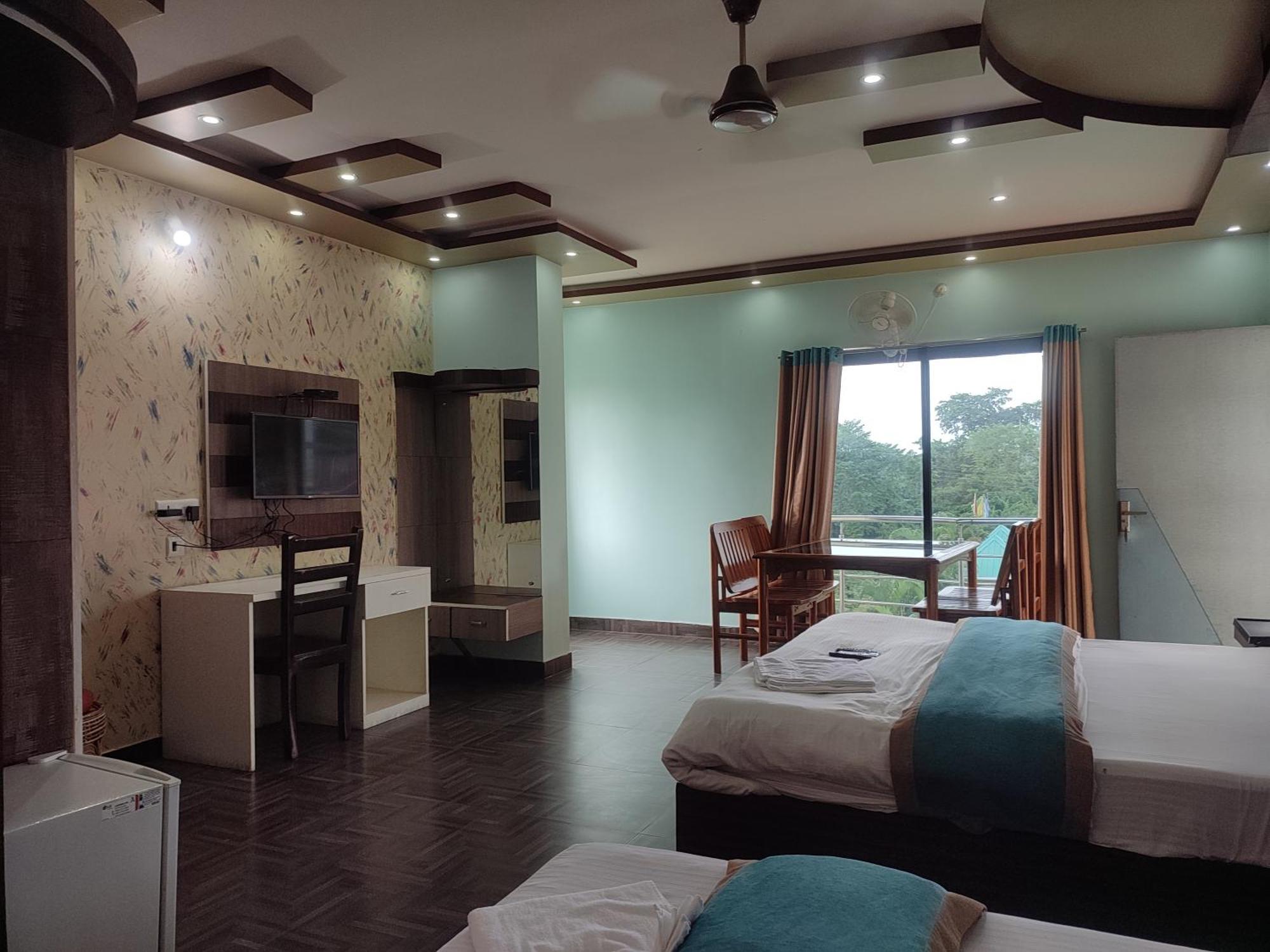Maa Greenary View - A Holiday Resort Alipur Duar Экстерьер фото